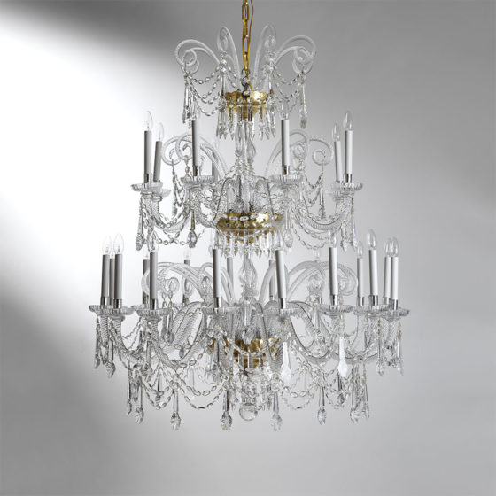 GHERARDO DEGLI ALBIZZI • Antique style chandeliers